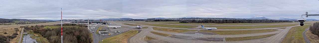 Zurich Airport Dock E Midfield Cam 2 Live Webcam showing real-time aircraft and passenger operations at ZRH/LSZH